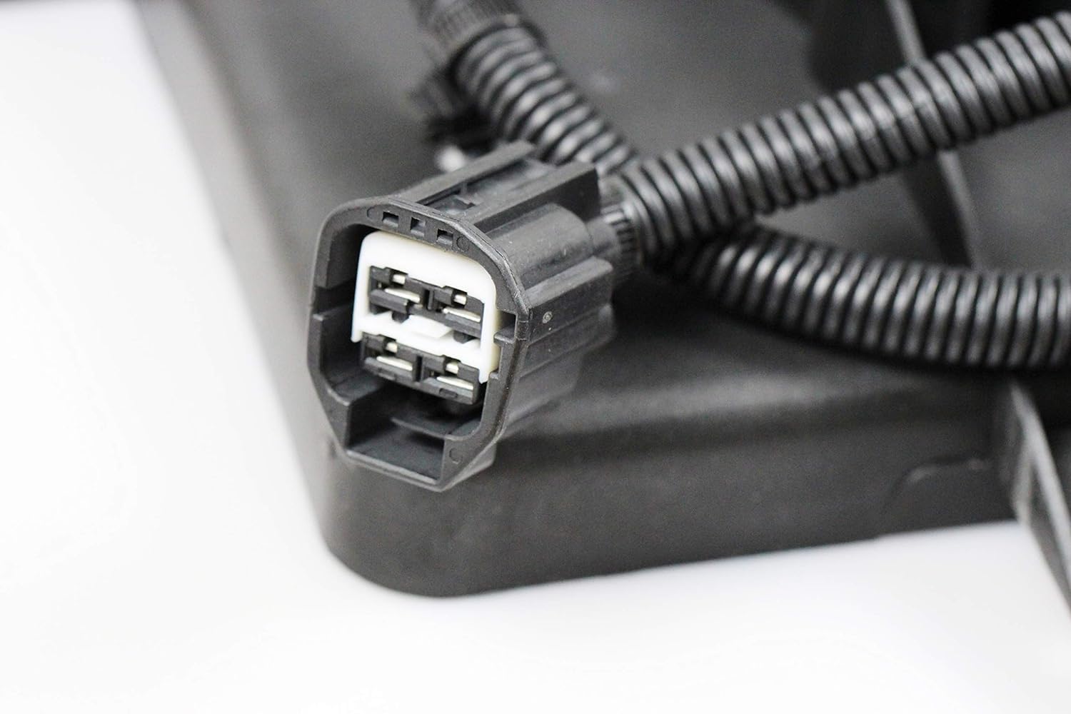 BOXI 620-052 Radiator Cooling Fan Assembly Fit for 2006 2007 2008 2009 2010 Chrysler PT Cruiser — product photo 6