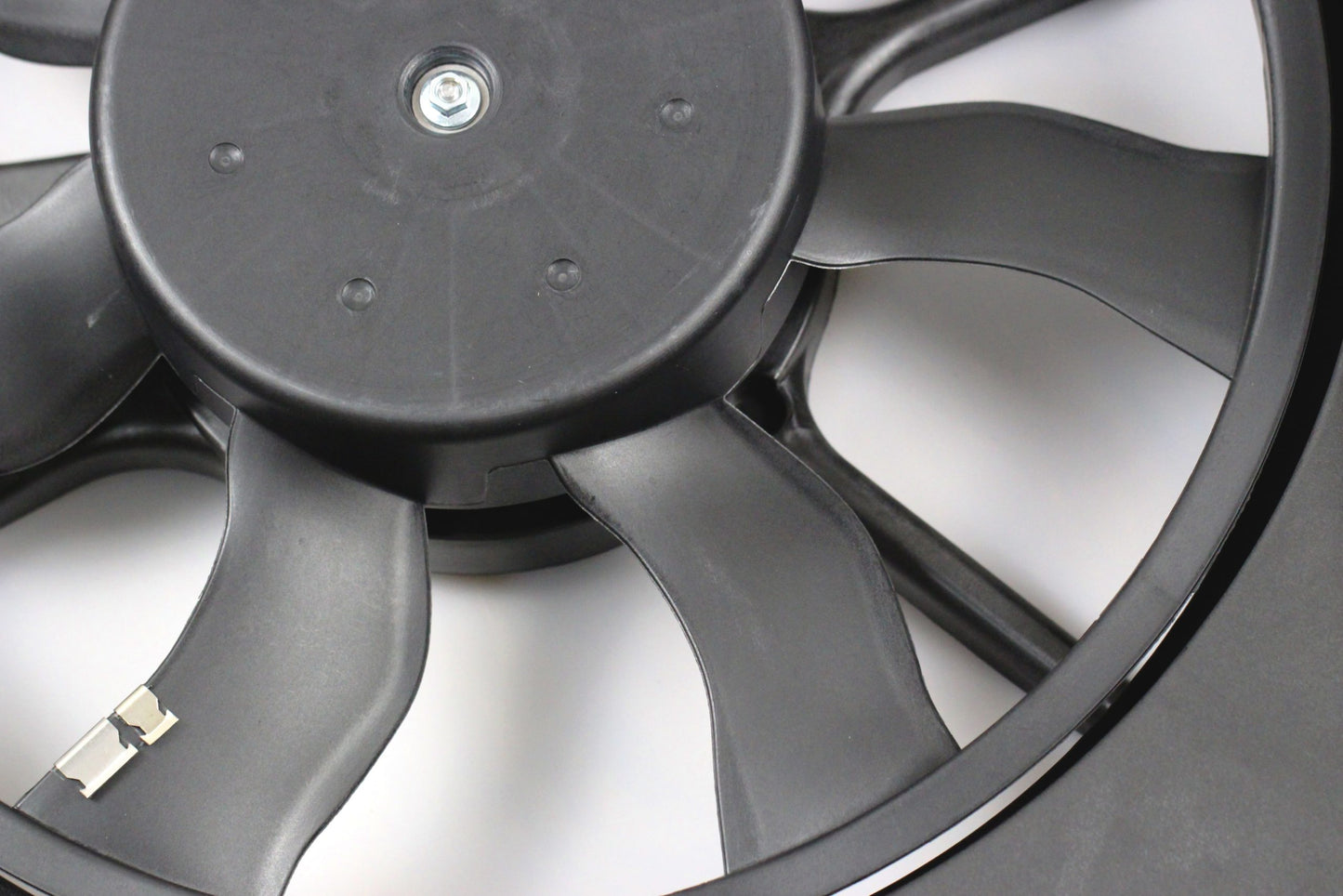 BOXI 621-052 Dual Radiator Cooling Fan Assembly Fit for 2006 2007 2008 for Chevy Equinox — product photo 5