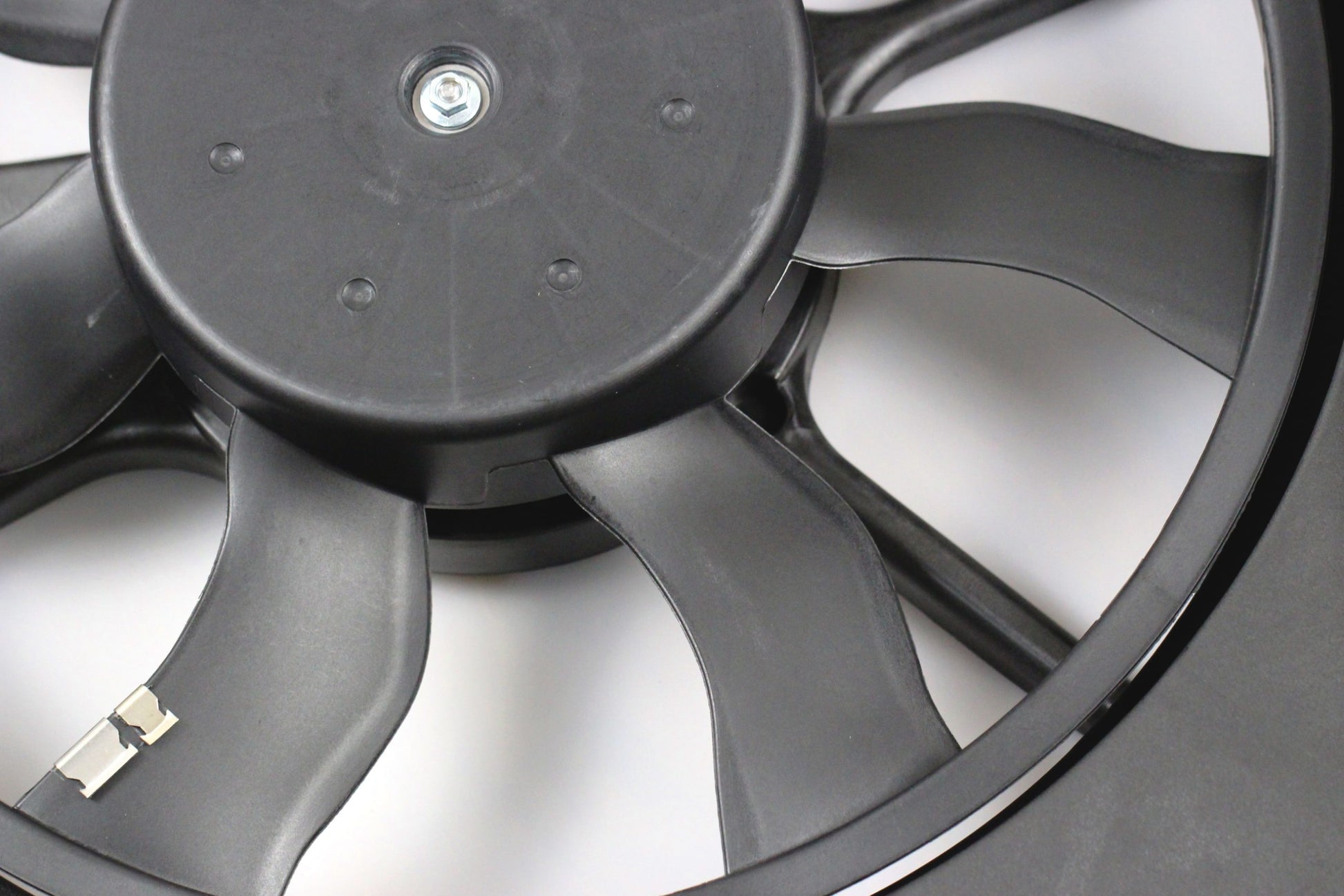 BOXI 621-052 Dual Radiator Cooling Fan Assembly Fit for 2006 2007 2008 for Chevy Equinox — product photo 5